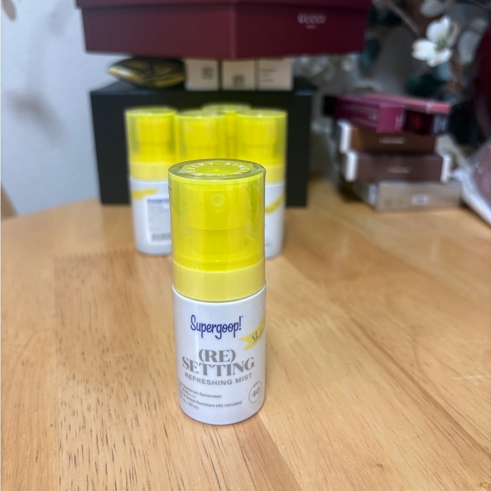 Supergoop! (RE) Setting Refreshing Mist SPF 40, 1oz, NWOB, SEALED, New, Exp:7/27